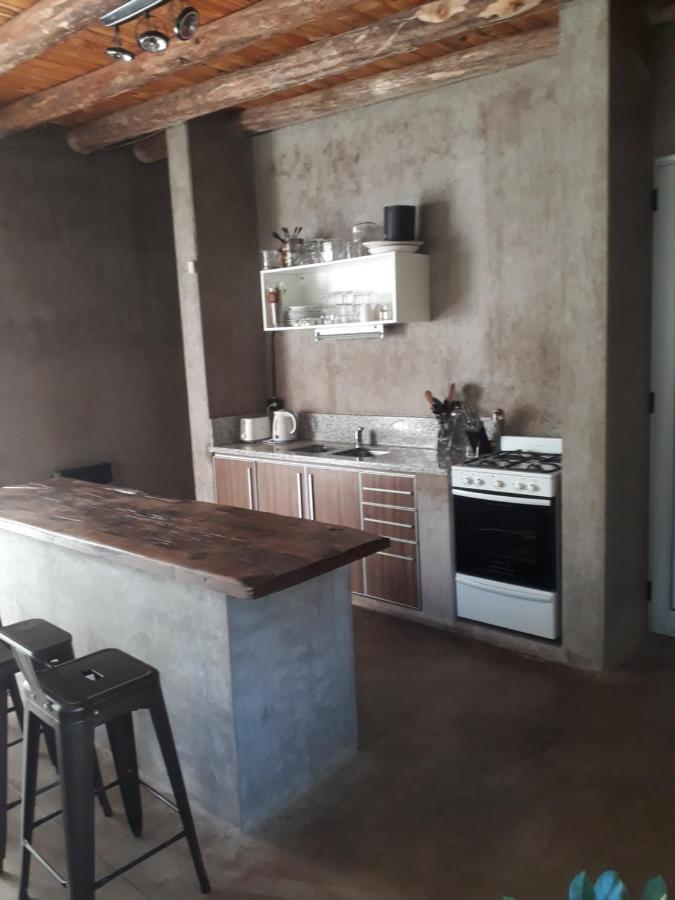 Casa Los Cerezos En Chacras De Coria Esterno foto