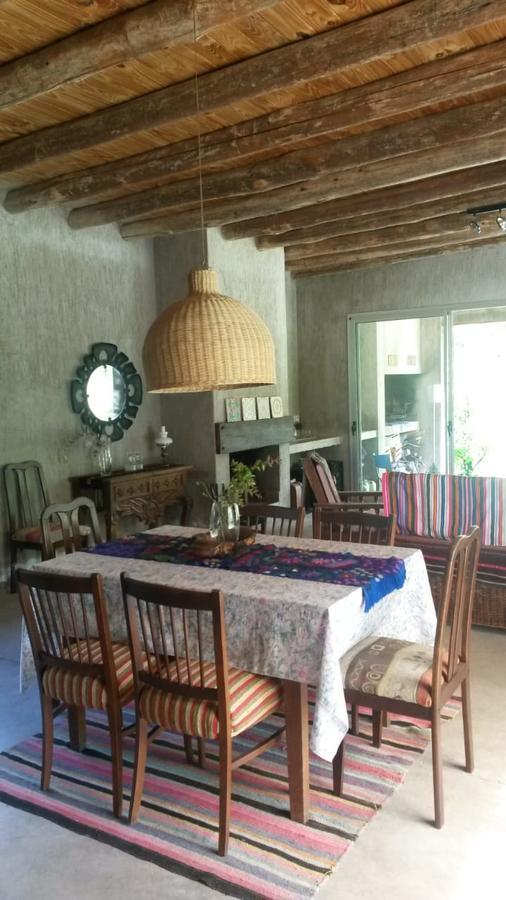Casa Los Cerezos En Chacras De Coria Esterno foto