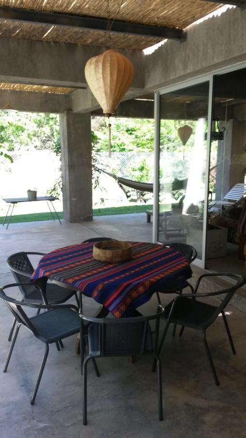 Casa Los Cerezos En Chacras De Coria Esterno foto