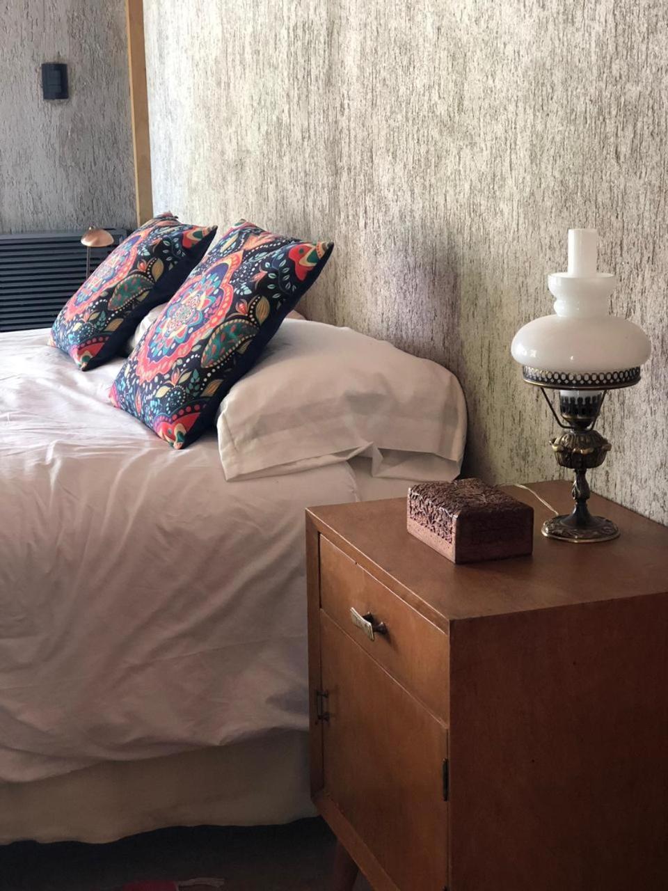 Casa Los Cerezos En Chacras De Coria Esterno foto