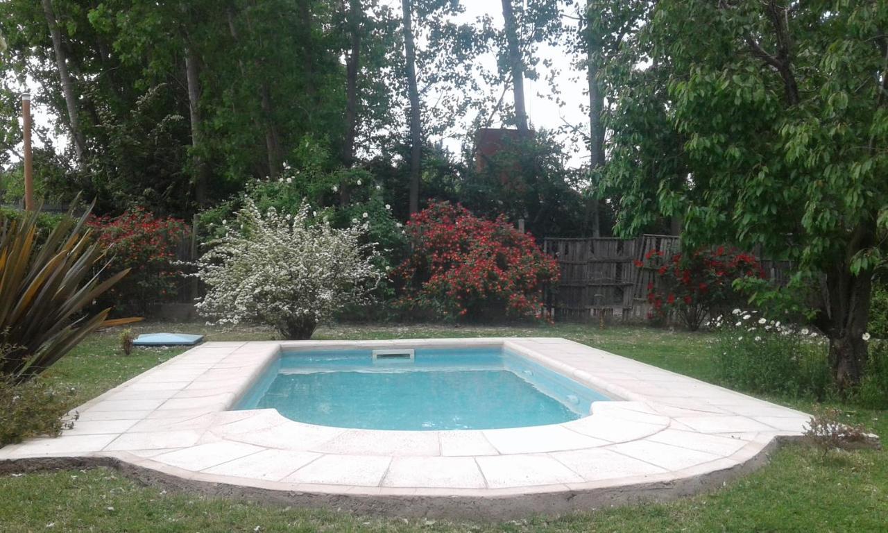 Casa Los Cerezos En Chacras De Coria Esterno foto