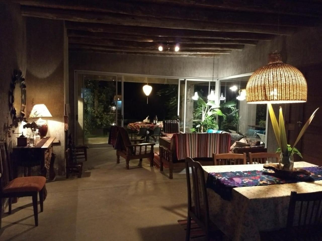 Casa Los Cerezos En Chacras De Coria Esterno foto
